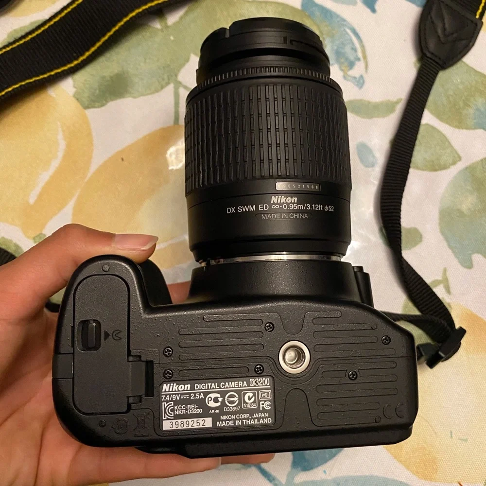 Nikon D3200 Camera w/lens
